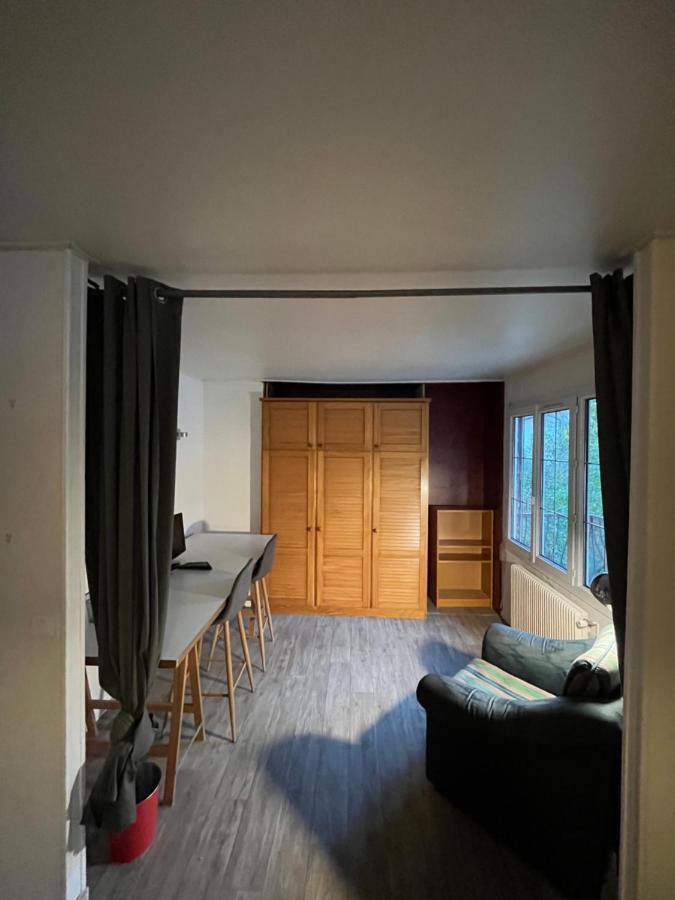 Appartement Fond De Jardin 1 Etage Palaiseau Luaran gambar